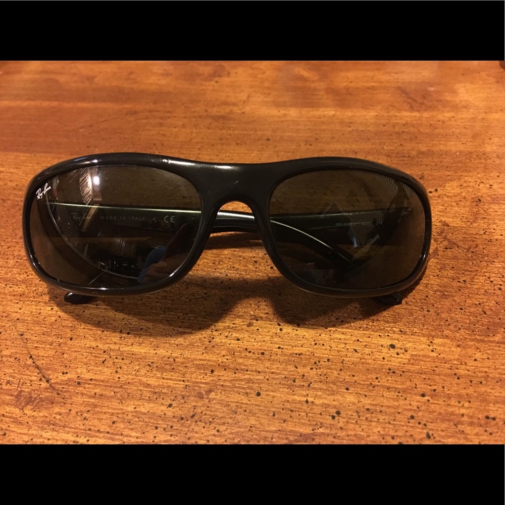 Unisex Ray-Ban sunglasses